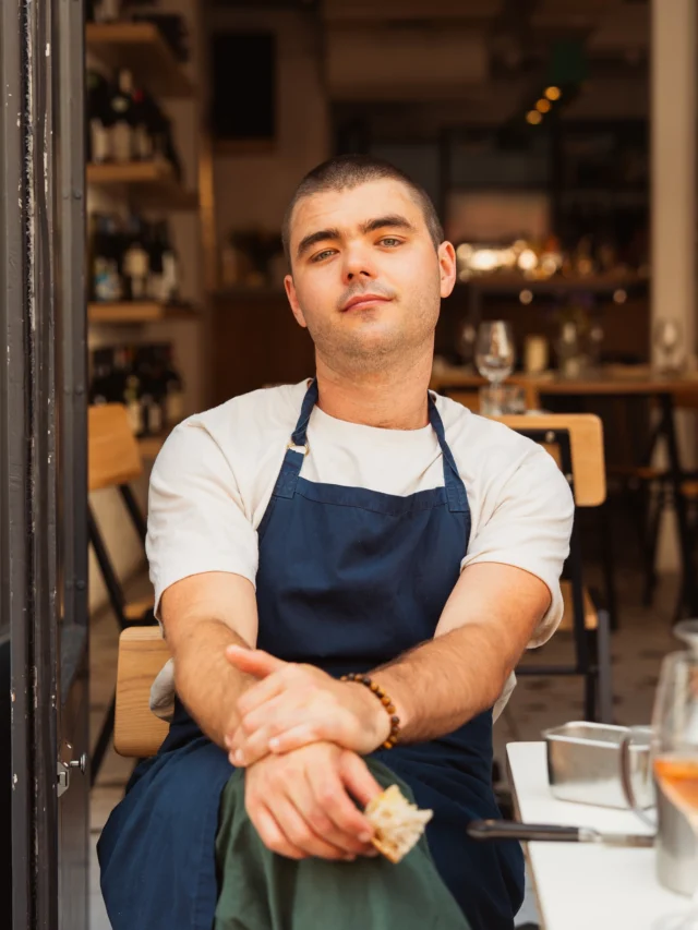 On Saturday night Carousel’s very own Executive Chef and Co-Owner, Ollie Templeton will be swapping the Wine Bar pass for the Corner Bar counter as we venture south of the river for the next edition of {PAIRED} at the Tate Modern. 

Ollie’s prepared a feast for the senses, from Oaxaca to the Amalfi coast and the Cornish coastline, it’s unmistakably Carousel: collaborative and curious. Soundtracking the evening is none other than Hot Chip’s, Al Doyle & Joe Goddard. Together, they bring decades of crate-digging and dancefloor experience, harnessed to take us on a journey from dinner through to the dance. 

Their DJ sets are renowned for their genre-blurring nature, moving effortlessly between house, disco, and leftfield electronic influences. Expect low-slung disco, house heaters and everything in between.

We have just two tickets left for dinner and very limited ones left for the after-party, so move fast if you want in.

Swipe for a taste of what went down last time we were there with Midland & Bar Brutal.

𝘐𝘯 𝘱𝘢𝘳𝘵𝘯𝘦𝘳𝘴𝘩𝘪𝘱 𝘸𝘪𝘵𝘩 @estrelladamm_uk & @monkeyshoulder