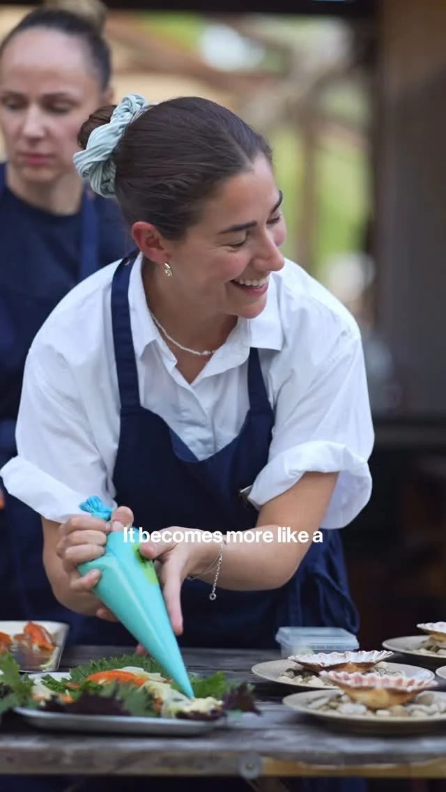 Last weekend, our very own Alejandra packed up her knives and headed for the rolling hills of Wiltshire, where she treated guests to a true alfresco-dining experience under the stars at Guy Ritchie’s Ashcombe Estate.
Set in the heart of the countryside, the lakeside WildKitchen really is as dreamy as it sounds and Ale’s got the stories to prove it — watch back as she gives us all an insight into what goes down across the weekend (think wild-swimming, sweating it out in the sauna and morning yoga for the early-risers).
We’re rolling into the home stretch of our Summer Series now, but there’s still plenty to get excited about. With the likes of Los 33, Adriana Cavita, Miller Prada and plenty more yet to take the reins, we’re closing the season with a serious bang.
With only a few rooms left for our final weekends in September, we expect them to get snapped up fast. So if you fancy a slice of wild dining, smoky skies and good company, now’s the time.
Hit the link in bio to get involved.
And as always big thank you to our friends at @showeringscider & @charlesheidsieckchampagne Last weekend, our very own Alejandra packed up her knives and headed for the rolling hills of Wiltshire, where she treated guests to a true alfresco-dining experience under the stars at Guy Ritchie’s Ashcombe Estate.
Set in the heart of the countryside, the lakeside WildKitchen really is as dreamy as it sounds and Ale’s got the stories to prove it — watch back as she gives us all an insight into what goes down across the weekend (think wild-swimming, sweating it out in the sauna and morning yoga for the early-risers).
We’re rolling into the home stretch of our Summer Series now, but there’s still plenty to get excited about. With the likes of Los 33, Adriana Cavita, Miller Prada and plenty more yet to take the reins, we’re closing the season with a serious bang.
With only a few rooms left for our final weekends in September, we expect them to get snapped up fast. So if you fancy a slice of wild dining, smoky skies and good company, now’s the time.
Hit the link in bio to get involved.
And as always big thank you to our friends at @showeringscider & @charlesheidsieckchampagne