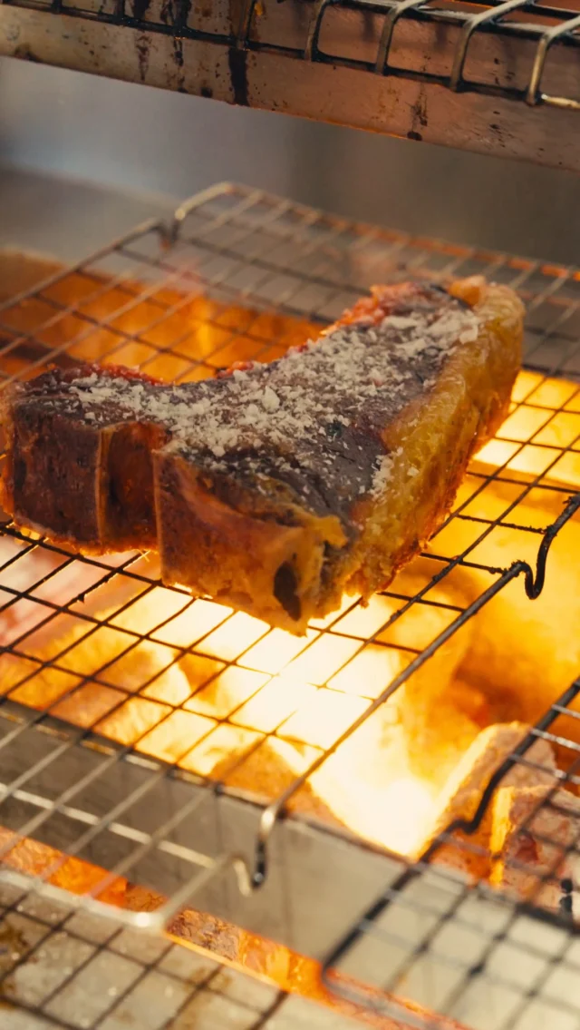 Tis’ the season for delicious steak.

As part of our winter menu revamp we’re rolling out the big guns, you can now enjoy a 30-day, dry-aged sirloin served with our salsa tarasca. Simple. Serious. Ridiculously good.

All the more reason to settle in at the Wine Bar.