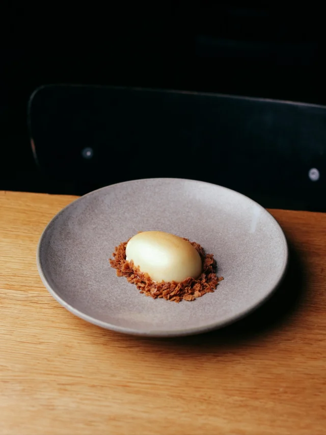 There’s a particular kind of electricity that hits the building when a new chef steps into the Guest Chef kitchen… and this week, it’s practically blowing the fuses.

Ash Valenzuela-Heeger — the force behind Birmingham’s 12-seat phenomenon, Riverine Rabbit — is rolling onto Charlotte Street with the sort of cooking that has diners refreshing Sevenrooms like their lives depend on it. Just three services a week. One tiny counter. A city obsessed. Ash and her wife Erin have turned Birmingham’s dining scene on its head with their cult Stirchley favourite.

And now the most impossible-to-book seat in Brum has transplanted itself to London. For 𝘰𝘯𝘦 week. That’s it. No extensions. No encores. Just Ash, in our kitchen, doing the kind of things that only winners of Michelin’s ‘Young Chef Award’ can do.

You’ve been warned.

Grab your spot while there’s still a spot to grab — link in bio.

𝘐𝘯 𝘱𝘢𝘳𝘵𝘯𝘦𝘳𝘴𝘩𝘪𝘱 𝘸𝘪𝘵𝘩 𝘒𝘳𝘰𝘯𝘦 𝘊𝘢𝘱 𝘊𝘭𝘢𝘴𝘴𝘪𝘲𝘶𝘦.