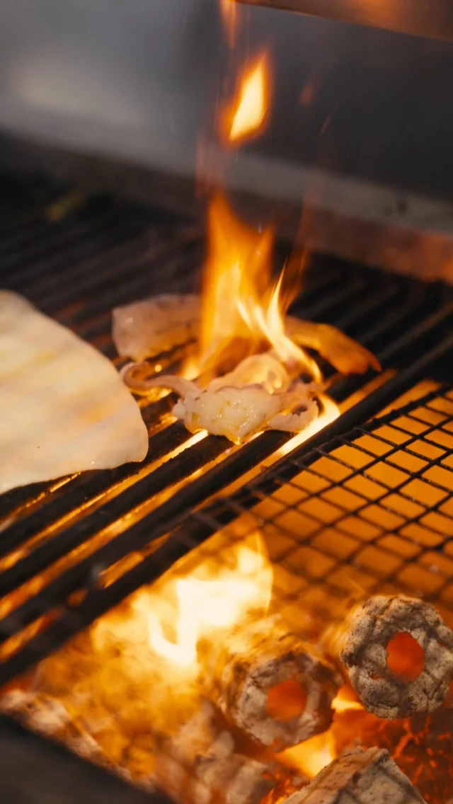 Crossovers don’t come better than this — for the next two weeks the Guest Chef kitchen is home to Lokanta, a creative collision of Turkey’s smoky, slow-glowing flavours and the exacting, quietly confident precision of Japanese ingredients. Its big personality meets calm delivery — all wrapped up in that unmistakable Turkish 𝘮𝘪𝘴𝘢𝘧𝘪𝘳𝘱𝘦𝘳𝘷𝘦𝘳𝘭𝘪𝘬, the art of making every guest feel completely at home.

Controlling the pass is Derya Esdevlet, a chef who’s obsession for detail doesn’t just stop at the plate — drawing on design principles to shape the whole experience, from the table settings to what lands in front of you. It’s the 𝘭𝘰𝘬𝘢𝘯𝘵𝘢 you know… just not as you know it.

Keep your eyes peeled, as we share more on the dishes that’ll be hitting the tables over the next two weeks.

Hit the link in our bio to secure your spot.