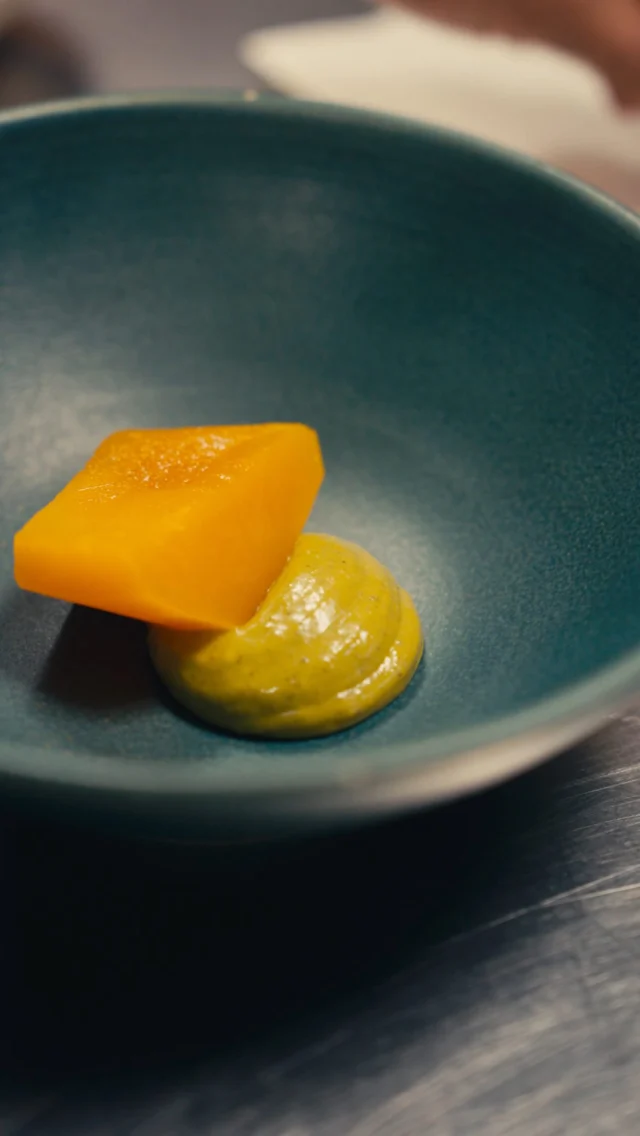 Tomorrow marks the start of Lokanta’s final week with us. They’ve been treating us all to a cacophony of flavours with Derya’s Turkish-roots-meets-Japanese-larder approach keeping us firmly on our toes.

Derya runs us through the final two dishes on his menu. The succulently slow-cooked ‘Braised Lamb Shank, BBQ Teriyaki Glaze, Zahter Bread, Raw Shiso’ and the deliciously delicate ‘Candied Pumpkin, Lime Water, Pistachio & Matcha Purée’. All killer, no filler.

There’s still time for you to grab a seat at the table, just hit the link in our bio.