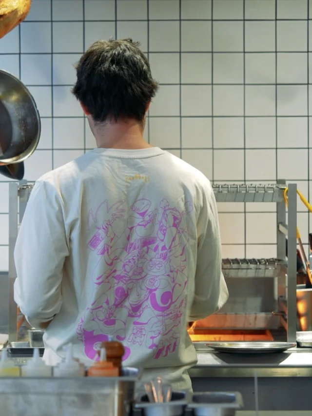 Last-minute gift hunters, this one&rsquo;s for you.

Get something for the Carousel-fanatic in your life. Our merch is ready to go, with t-shirts, caps and posters delivered straight to your door. 

Hit the link in our bio to grab yours. Last day for orders to guarantee delivery before Christmas is Friday 19th December. Go, go, go.