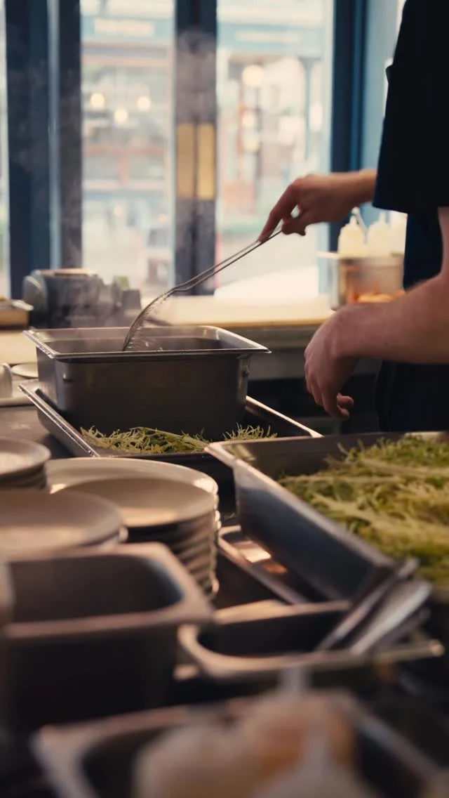 Prep. Service. Process.

We&rsquo;re on the hunt for a new CDP that enjoys every step of the journey, whether that&rsquo;s sorting through the first orders in the morning, to organising prep or helping to deliver consistently excellent service across lunch and dinner.

If that sounds like you, get in touch via careers@carousel-london.com