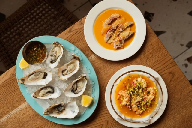 @cometa.restaurant is built around the oceans, from the shores to the deep it celebrates the very best of British waters through a creative and modern Mexican lens.

Our menu begins with the raw & cured section, with only the brightest and freshest ingredients making the cut. Think &lsquo;𝘔𝘢𝘭𝘥𝘰𝘯 𝘰𝘺𝘴𝘵𝘦𝘳𝘴&rsquo; with our own Petr&oacute;leo hot sauce or &lsquo;𝘗𝘳𝘢𝘸𝘯, 𝘣𝘶𝘳𝘯𝘵 𝘮𝘢𝘯𝘥𝘢𝘳𝘪𝘯 & 𝘨𝘪𝘯𝘨𝘦𝘳 𝘤𝘦𝘷𝘪𝘤𝘩𝘦&rsquo; and &rsquo;𝘚𝘦𝘢 𝘣𝘳𝘦𝘢𝘮, 𝘔𝘦𝘺𝘦𝘳 𝘭𝘦𝘮𝘰𝘯 & 𝘴𝘦𝘴𝘢𝘮𝘦 𝘢𝘨𝘶𝘢𝘤𝘩𝘪𝘭𝘦&rsquo; providing a refreshing introduction to the story.

Bright, zesty, salty. The perfect way to start any meal (if you ask us).

There&rsquo;s still time to book in for the weekend, just hit the link in our bio.