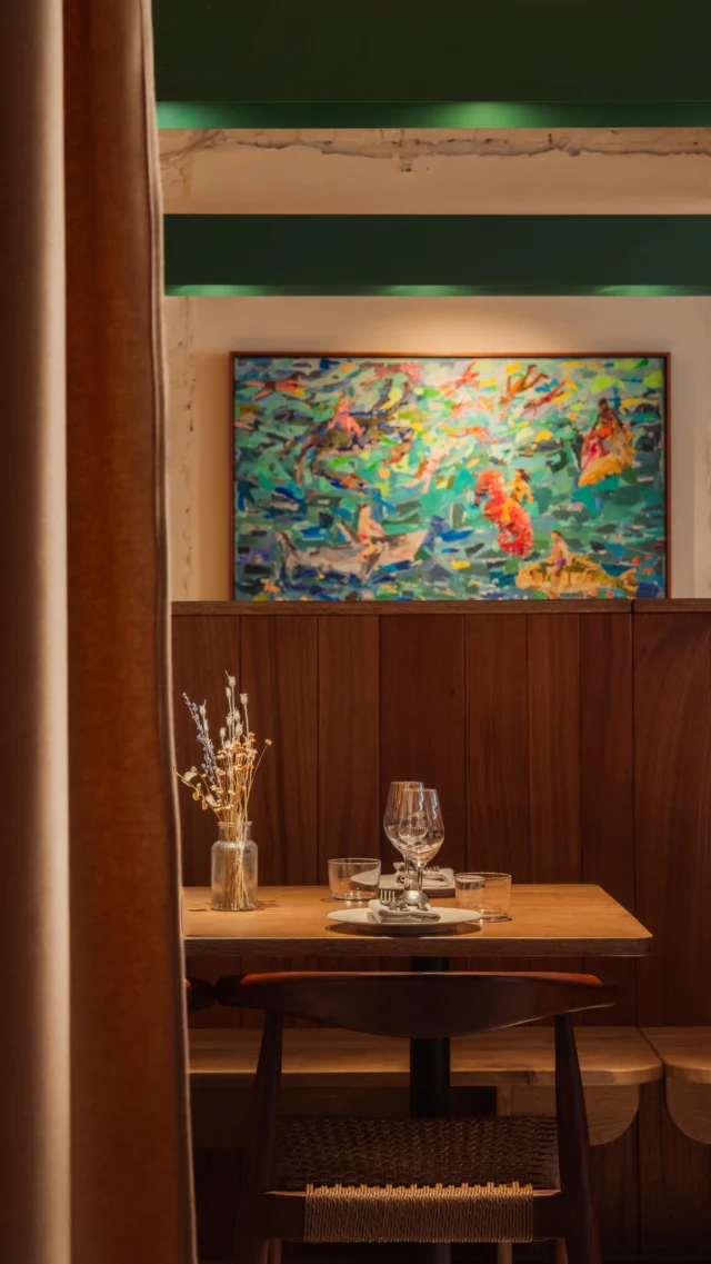 It&rsquo;s finally time for the weekend to drift in and our dining room to fill with the sound of people having a good time.

We&rsquo;re here for the plan-aheaders and the last minute decision makers. Whatever your vibe, come and settle in, we&rsquo;re here &rsquo;til late.