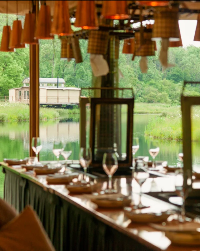 Not many weekends can compare to one spent exploring the sprawling, rolling hills of Guy Ritchie&rsquo;s Ashcombe Estate.

The luxury countryside escape is open to just twenty guests at a time, with a Carousel-curated line-up of world-class guest chefs cooking on the lakeside WildKitchen, lavish interiors, leisurely outdoor pursuits and fireside nightcaps in the breathtaking surroundings of the legendary director&rsquo;s private Wiltshire estate.

With only the final few rooms across the series available, don&rsquo;t miss your chance to experience this exclusive culinary getaway in one of the most stunning corners of the English countryside.

𝘌𝘯-𝘴𝘶𝘪𝘵𝘦 𝘥𝘰𝘶𝘣𝘭𝘦 𝘳𝘰𝘰𝘮𝘴 𝘴𝘵𝘢𝘳𝘵 𝘧𝘳𝘰𝘮 &pound;375 𝘱𝘦𝘳 𝘯𝘪𝘨𝘩𝘵, 𝘸𝘪𝘵𝘩 𝘣𝘳𝘦𝘢𝘬𝘧𝘢𝘴𝘵 𝘪𝘯𝘤𝘭𝘶𝘥𝘦𝘥. 𝘋𝘪𝘯𝘯𝘦𝘳 𝘪𝘯 𝘵𝘩𝘦 𝘞𝘪𝘭𝘥𝘒𝘪𝘵𝘤𝘩𝘦𝘯 𝘪𝘴 𝘱𝘳𝘪𝘤𝘦𝘥 𝘢𝘵 &pound;175𝘱𝘱.