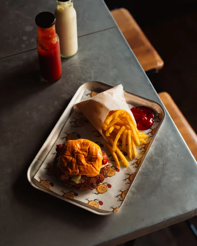 We don&rsquo;t know about you, but it&rsquo;s starting to feel a lot like Chuck&rsquo;s season 🍔

Get your Happy Hour fix between 5&ndash;7pm: a peerless single-patty smashburger and a Spicy Margarita for just &pound;20. Or settle in and do your own thing. We&rsquo;re not here to tell you how to live.

One thing&rsquo;s for certain though, No.23 is calling.

𝐂𝐡𝐮𝐜𝐤&rsquo;𝐬 𝐢𝐬 𝐚𝐯𝐚𝐢𝐥𝐚𝐛𝐥𝐞 𝟓𝐩𝐦 𝐭𝐢𝐥𝐥 𝐥𝐚𝐭𝐞, 𝐓𝐮𝐞𝐬𝐝𝐚𝐲&ndash;𝐒𝐚𝐭𝐮𝐫𝐝𝐚𝐲.